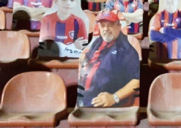 Médico fallecido "asiste" a partido de Cerro Porteño