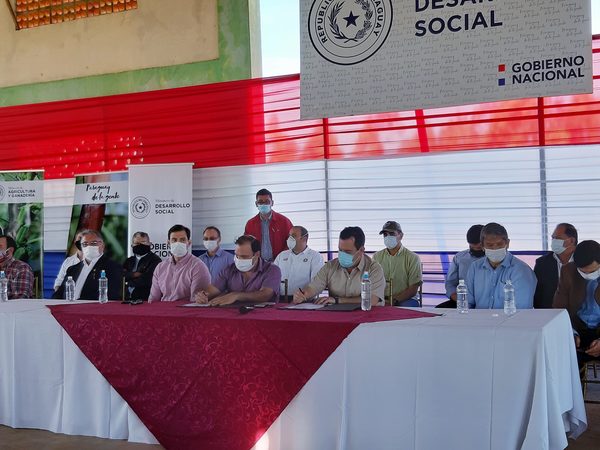 FIRMAN CONVENIO CON MIRAS A MEJORAR LA PRODUCCION AGRARIA DE LA REGIÓN
