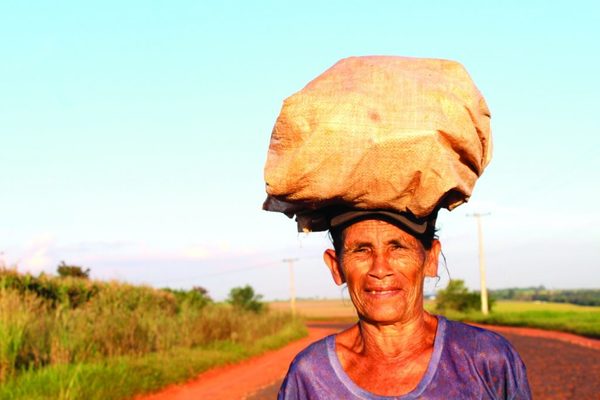 EJECUTIVO APROBÓ DECRETO REGLAMENTARIO DE LA LEY “POLÍTICAS PÚBLICAS PARA MUJERES RURALES”