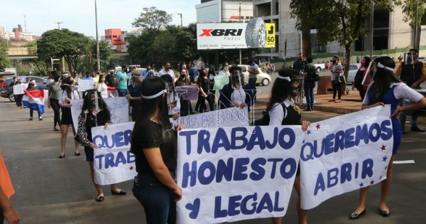 Trabajadores piden reapertura de casinos: “También formamos parte de la economía”