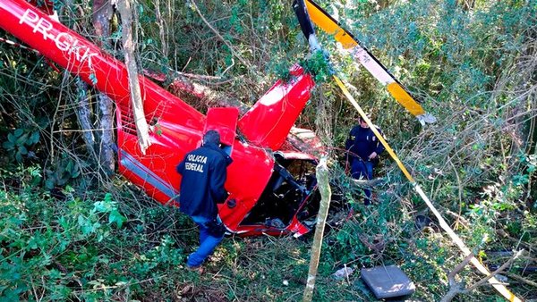 Se estrelló un helicóptero en San Pablo y el piloto pidió ayuda a los vecinos para sacar su carga: llevaba 300 kilos de cocaína