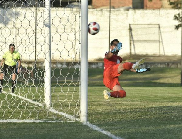 General se pone en ventaja - Fútbol - ABC Color