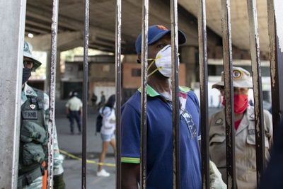 Venezuela limita test de covid, afirma bajas cifras