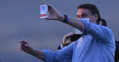 Bolsonaro da nuevamente positivo al coronavirus