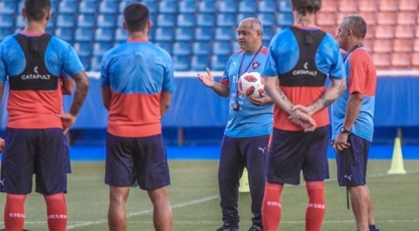 Cerro, con una “sequía” de cuatro partidos, recibe a Libertad