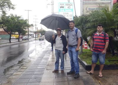 Habilitan primeros refugios para pasajeros, parte de los 512 que se prevén en Asunción - Nacionales - ABC Color