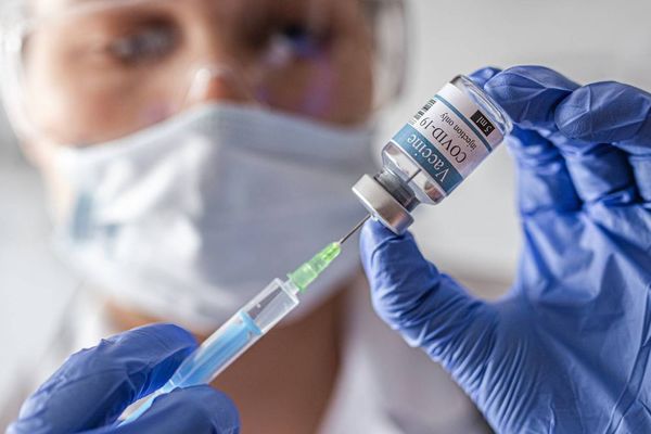 OMS advirtió que la población no será vacunada contra el Covid-19 antes de “la primera parte de 2021″