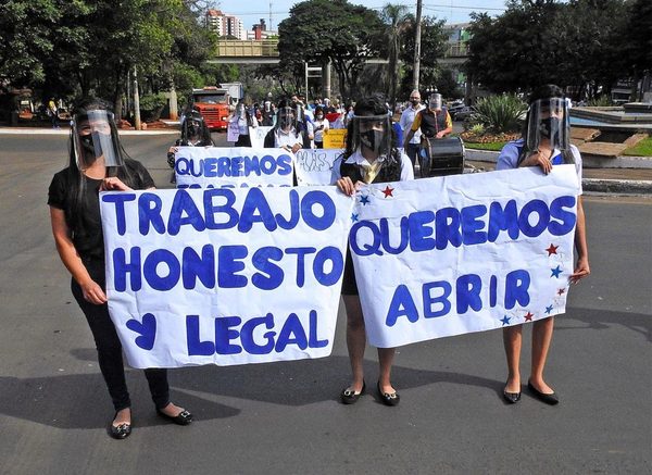 Marchan para pedir reapertura de casas de juegos de azar