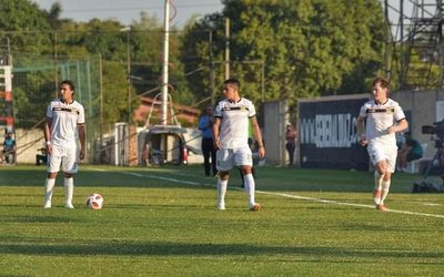 Con victoria, esteño debutó en Primera División