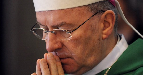 El exnuncio del Vaticano en Francia será juzgado por agresión sexual en noviembre