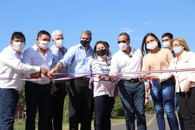 MOPC entrega nuevos tramos interurbanos asfaltados a pobladores de Central