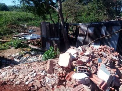 Supuestos “sin techo” invadieron finca de la Essap en barrio General Genes