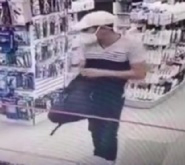 Desconocido se alza con todo el dinero en caja de una farmacia - Paraguay.com