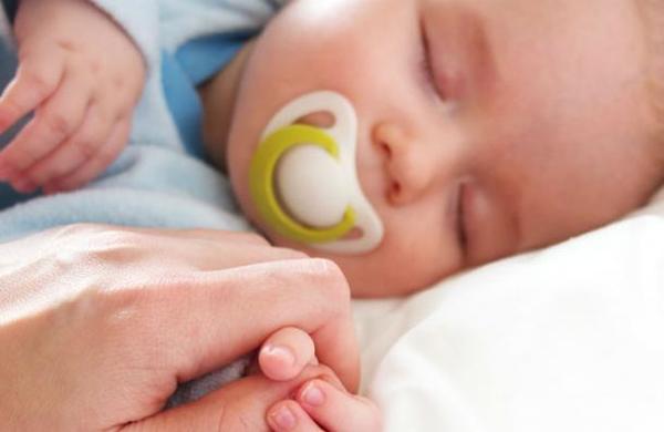 Pareja gana batalla para nombrar a su hijo 'Lucifer' pese a negativa de la funcionaria del registro - C9N