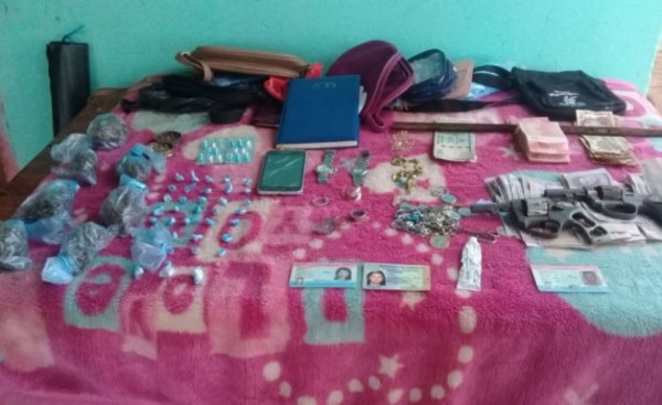 Dos presuntas microtraficantes detenidas tras denuncias de vecinos