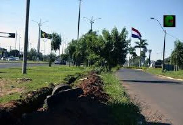 Abdo: Fronteras no se abrirán hasta que se aplane la curva en Brasil