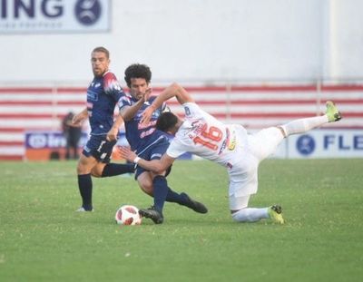 El fútbol retornó con una igualdad en Los Jardines