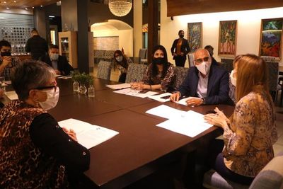 Asesorarán a empresas que contraten a profesionales durante la emergencia sanitaria