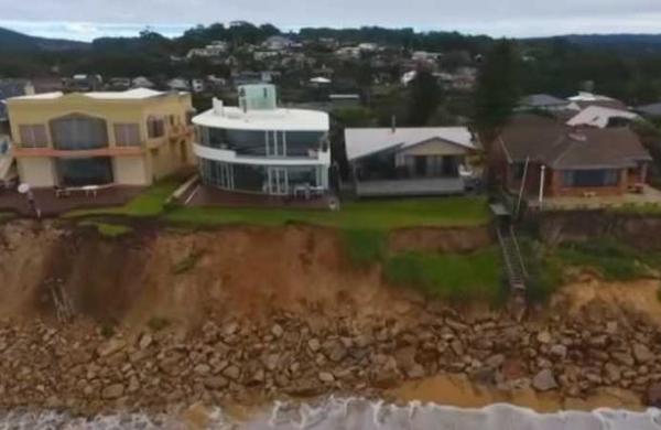 Las 40 mansiones en Australia que están a punto de caer al océano - C9N