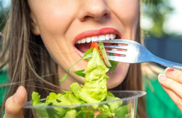 Consejos para comer sano incluso cuando estás estresado - SNT