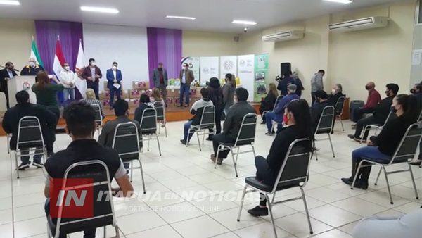 ENTREGAN ASISTENCIA ALIMENTICIA A ARTISTAS DE ITAPÚA