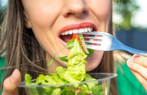 Consejos para comer sano incluso cuando estás estresado - C9N