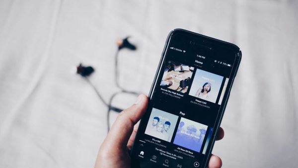 Spotify se abre a los podcasts de vídeo