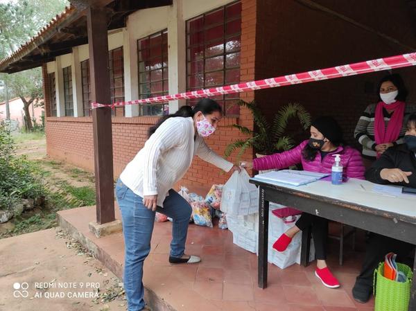 Escuela Coronel Florentín Oviedo entregó merienda escolar a alumnos – Prensa 5