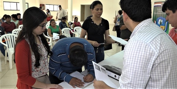 Ante falta de desembolsos de Hacienda becas para jóvenes de Boquerón se retrasan