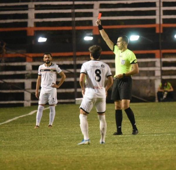 Las autoridades de la fecha 10