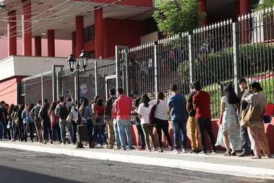 Muchos no laburan hace años por estar en Informconf | Crónica