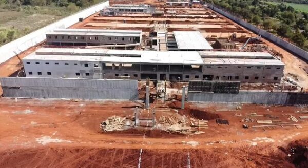 Gobierno avanza en la construcción de tres modernas cárceles