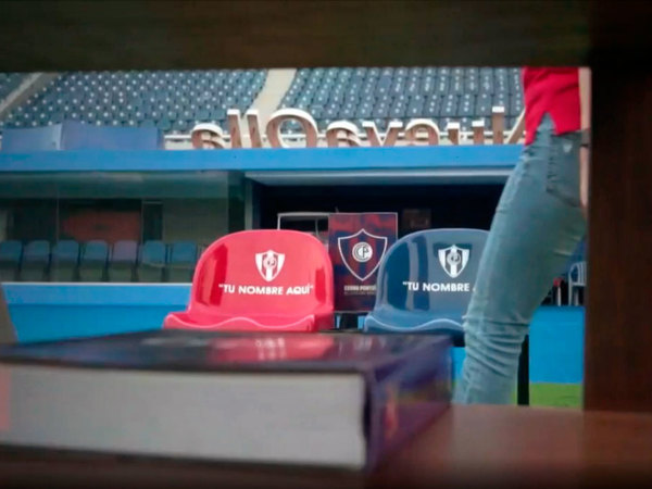 Butacas para hinchas del Ciclón