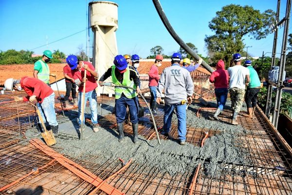 Obras del hospital de Minga Guazú, deben concluir en noviembre