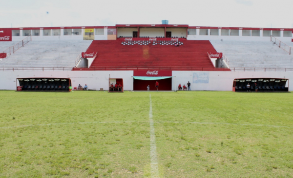 HOY / Harán una audiencia pública buscando la readecuación del estadio del club Ovetense