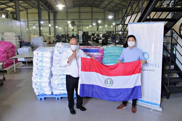 Empresa nacional concretó envío de 4.000 toallas al Uruguay