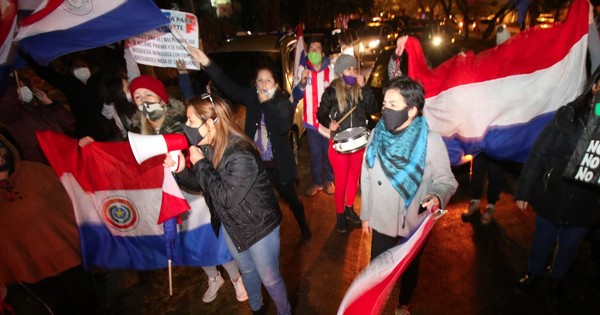 En caravana pidieron justicia a 100 días de desaparición de niña