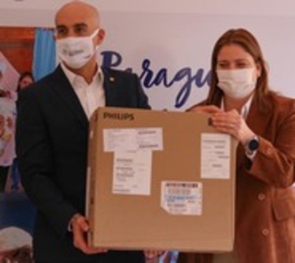 Salud entrega equipos de alta complejidad a hospitales regionales - Paraguay.com