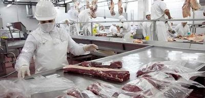 Senacsa afirma estar al tanto de casos de covid en frigoríficos