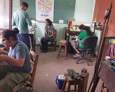 Joyeros se rebuscan por oro | Crónica