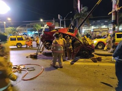 Violento choque de vehículos en la ruta Transchaco - Nacionales - ABC Color