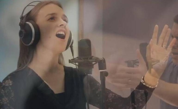 HOY / "Aquí estoy": Una canción para los seres queridos, a distancia