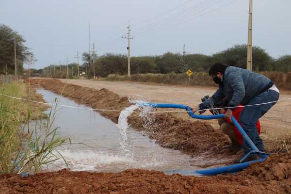 Agua potable llegó al Chaco central mediante acueducto