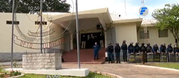 Ciudadanos exigen que padrastro de niña desaparecida vaya a Tacumbú | Noticias Paraguay