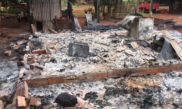 Fuego consume vivienda en Minga Porã