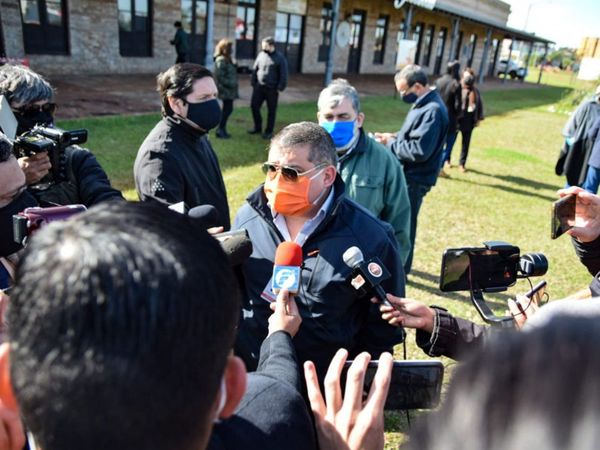 Encarnación: Luis Yd asegura que no renunciará y no lo sacarán a la fuerza