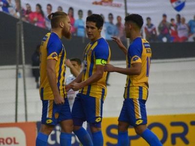 Luqueño rescata los tres puntos de La Visera