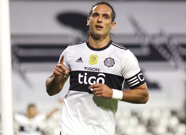 Olimpia gana, gusta y golea queda segundo en la tabla