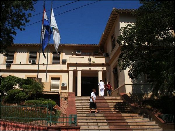 Salud tramita 40 procesos de compra por USD 116 millones