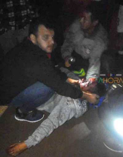 Joven fue herido con un CUCHILLO en plena calle